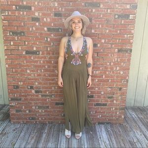 Free People Green Embroidered Jumper ! Size 2 NWT